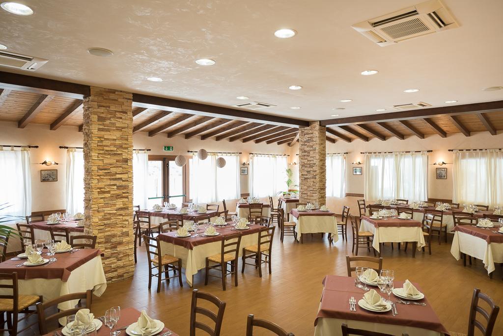 Valle Himara Piana Degli Albanesi Exterior foto